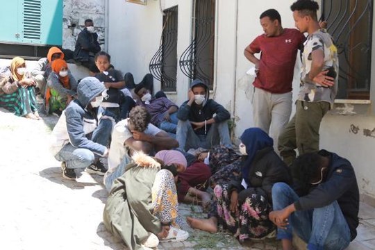 YUNAN UNSURLARININ GERİ İTTİĞİ 48 KAÇAK KURTARILDI