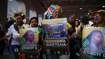 JOHANNESBURG - Afrika Şampiyonu Güney Afrika Kadın futbol takımına coşkulu karşılama