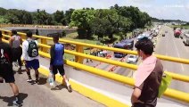 Una nueva caravana migrante parte del sur de México con esperanzas reforzadas de alcanzar EEUU