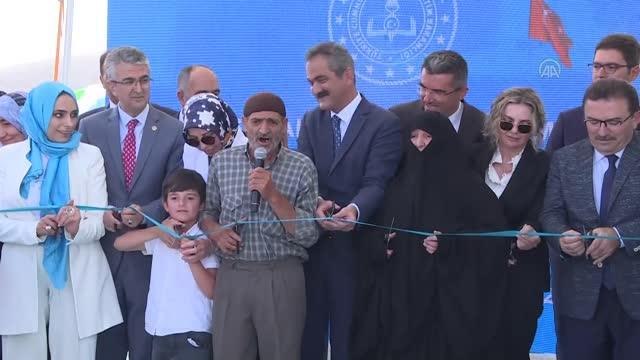 Bakan Özer: Mesleki eğitim merkezlerini güçlendirmek için çok önemli adımlar atıyoruz