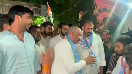 महाराजा कॉलेज जमीन अवाप्ति मामला, अमीन कागजी ने तुड़वाया एनएसयूआई कार्यकर्ताओं का अनशन