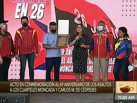 Vpdta. de Asuntos Internacionales del PSUV entrega reconocimiento al Embajador de Cuba en Venezuela