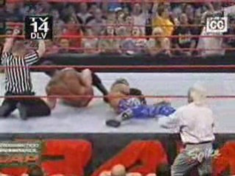 WWE - Randy Orton vs Edge - Raw 2004