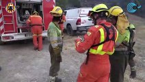 Más de 300 efectivos combaten el fuego que ha asolado 230 hectáreas y ha obligado a vaciar una pedanía