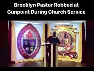 Din tüccarı psikoposun canlı yayında mücevherleri çalındı