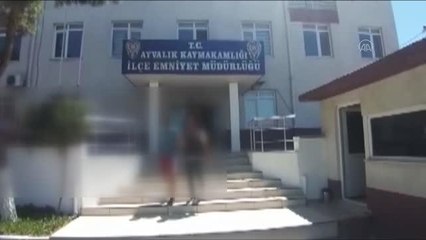 Son dakika haber | BALIKESİR - Uyuşturucu operasyonunda yakalan 5 şüpheliden 3'ü tutuklandı