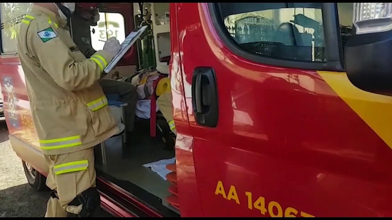 Trabalhador fica ferido ao sofrer queda de telhado no Bairro Floresta