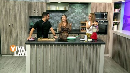 "Gasté mis ahorros y ni está lleno el tanque": Joven llora por pagar gasolina