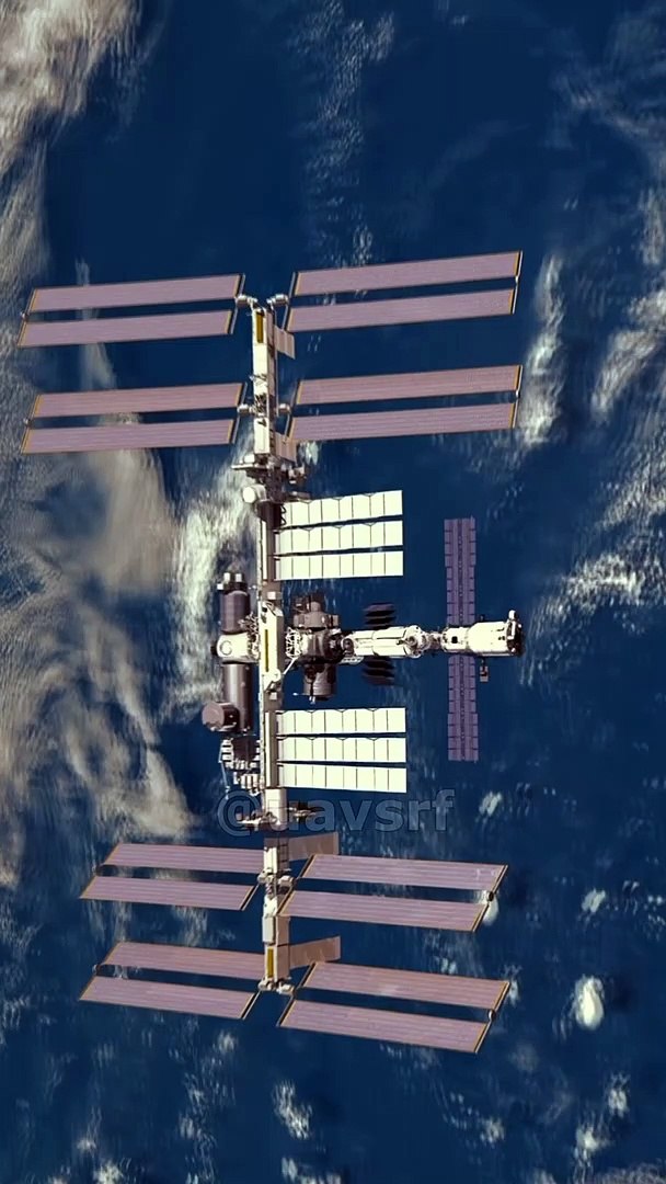 ⁣Россия уходит из МКС | Росія йде з МКС