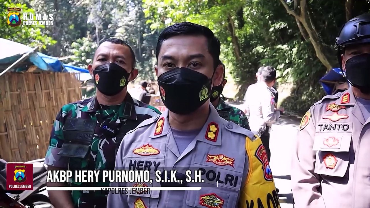 Pengecekan Progres Perbaikan Tebing Longsor Gumitir