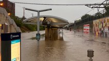 Deadly flash flooding overtakes St. Louis