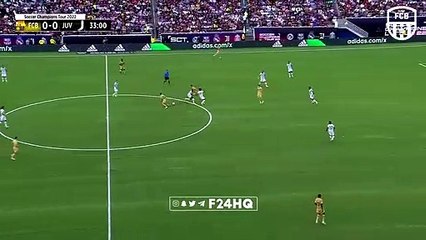 ديمبيلي يسجل هدف برشلونة الأول