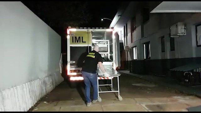 Corpo de adolescente de 17 anos que morreu no HU chega ao IML de Cascavel