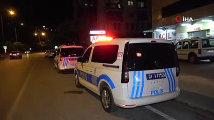 Seyir halindeki araca düzenlenen silahlı saldırıda yolcu konumundaki kişi başından vuruldu