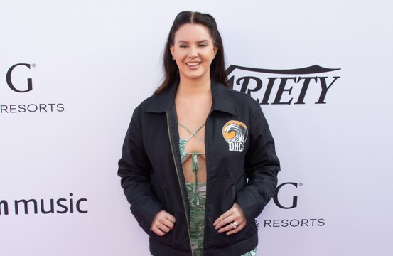 Lana Del Rey obtains restraining order