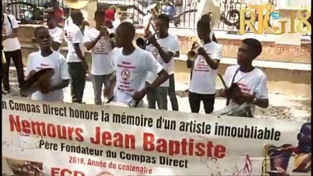 Fondation Compas Direct, depoze yon jèb flè devan stati Nemours nan okazyon 67èm anivèsè konpa a.