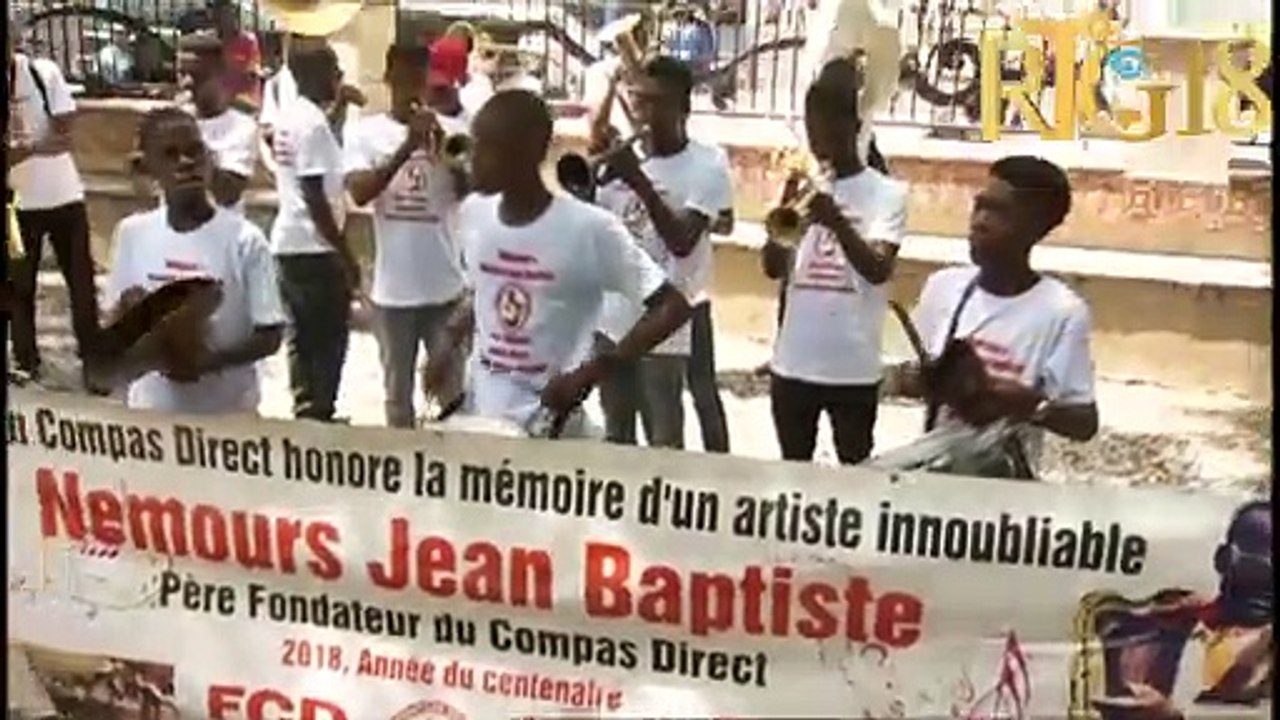 Fondation Compas Direct, depoze yon jèb flè devan stati Nemours nan okazyon 67èm anivèsè konpa a.