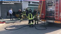Incendio alla farmacia Peroni di Pesaro, il video dei vigili del fuoco
