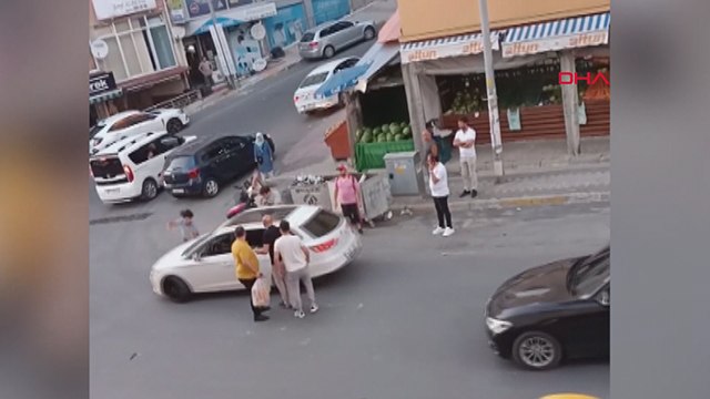 Beylikdüzü'nde sürücü tartıştığı kişilerin üzerine aracını sürdü