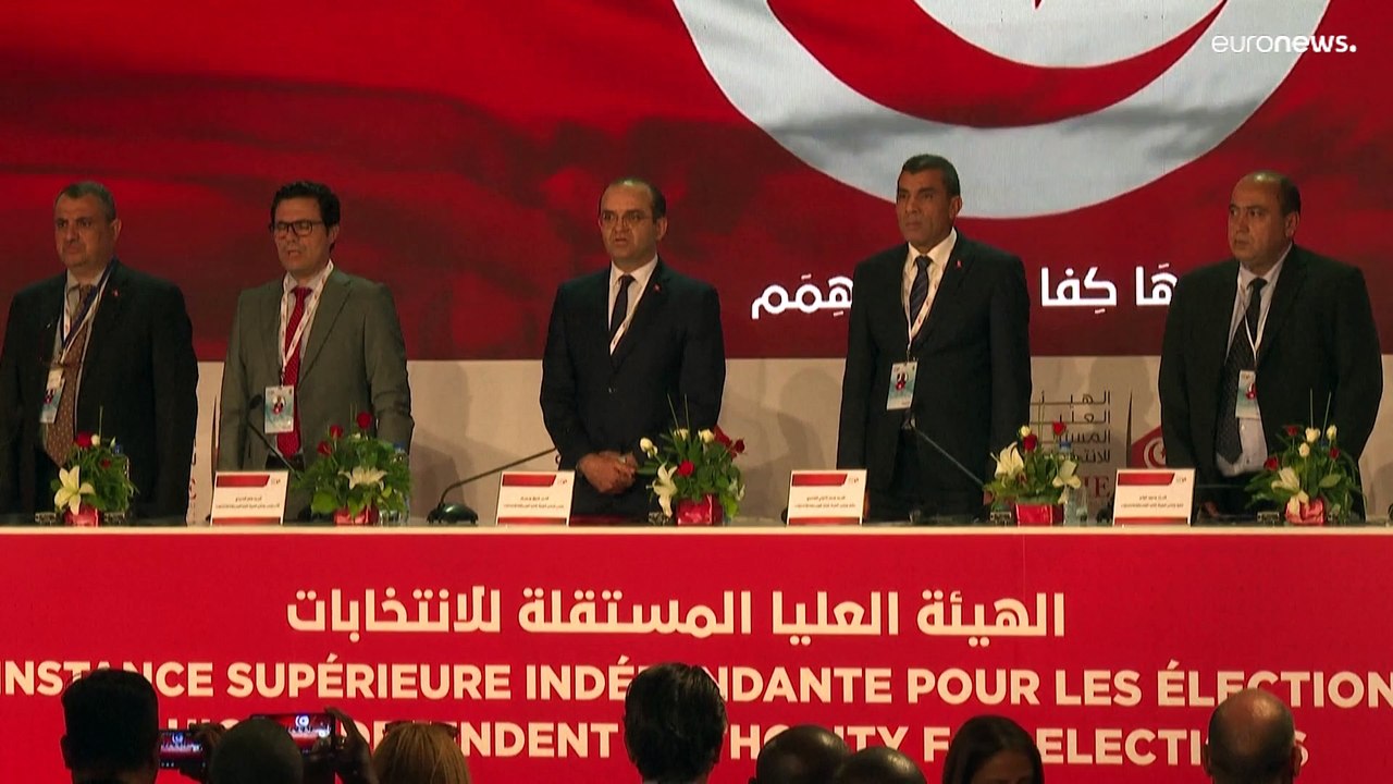 Umstrittene Verfassung für Tunesien: Risiko für Demokratie?