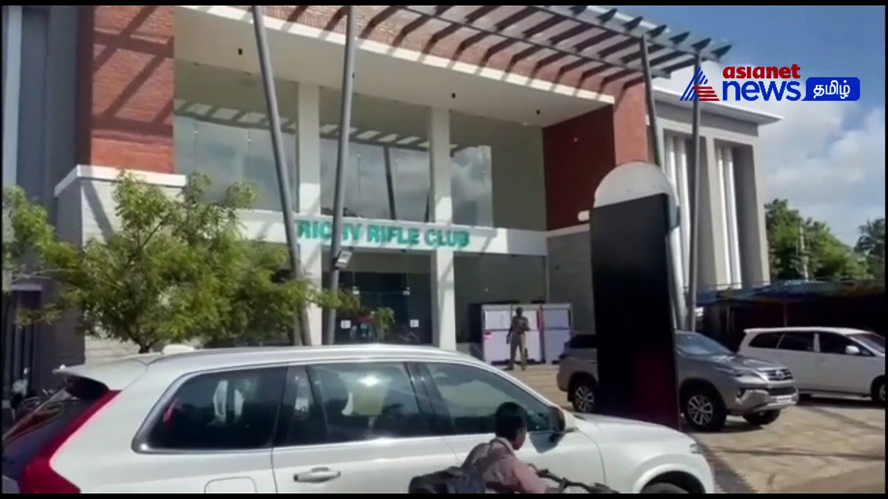 Watch : திருச்சியில் துப்பாக்கி சுடும் போட்டியில் கலந்து கொண்ட அஜித்!