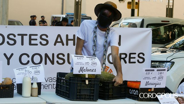'Performance' de agricultores y ganaderos en Córdoba por la crisis del sector