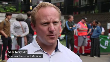 Rail strikes: Labour MP disobeys Starmer’s stay away order