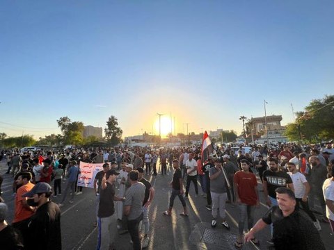 Irak'ta Sadr yanlıları, İran destekli başbakan adayını protesto etti (2)