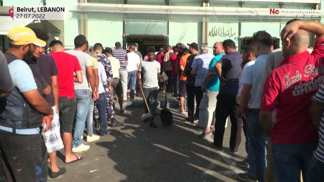 Очереди за хлебом в Ливане