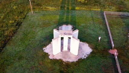 Bomba EXPLOTA en las Georgia Guidestones