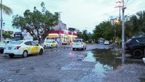 Nadan en la Aurora entre agua estancada, basura y baches | CPS Noticias Puerto Vallarta