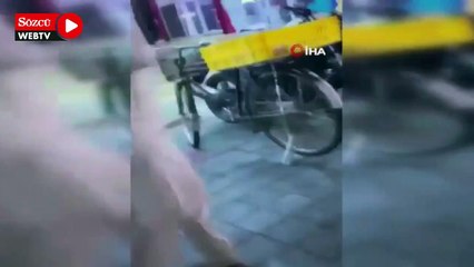 Télécharger la video: BAE’yi sel vurdu: Onlarca araç selde mahsur kaldı