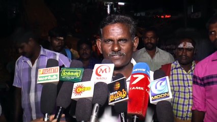 புனித நீராடி முன்னோர்களுக்கு வழிபாடு..