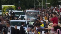 Bagno di folla per Papa Francesco a Ville de Québec