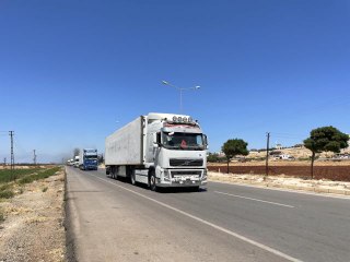 BM, İdlib'e 14 tır insani yardım gönderdi