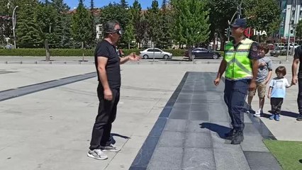 Çorum'da jandarma ekipleri trafik kurallarını uygulamalı olarak anlattı