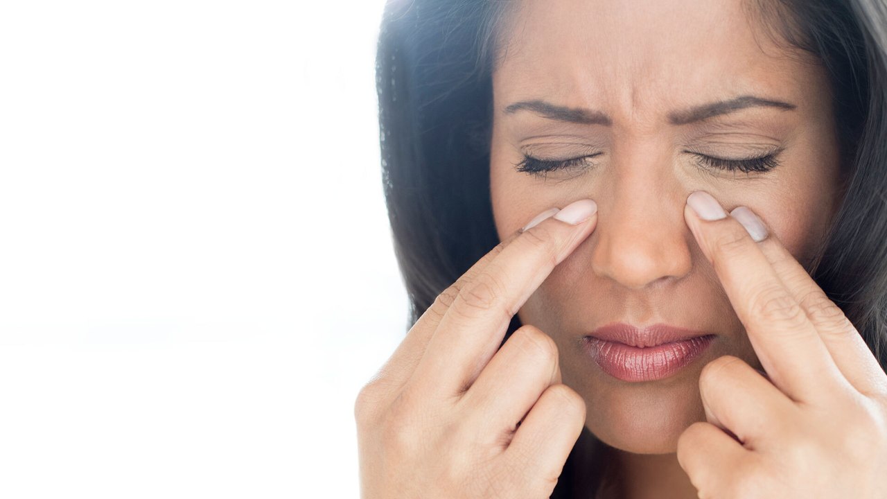 Aufgedunsenes Gesicht? SOS-Tipps gegen die Schwellung