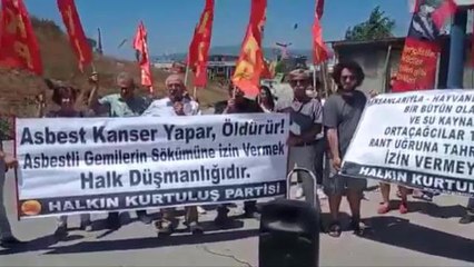 Hkp'den Asbestli Geminin Sökümünün Yapılacağı Firma Önünde Protesto Eylemi: "Aliağa'ya Girişi Yasaklanmalı"