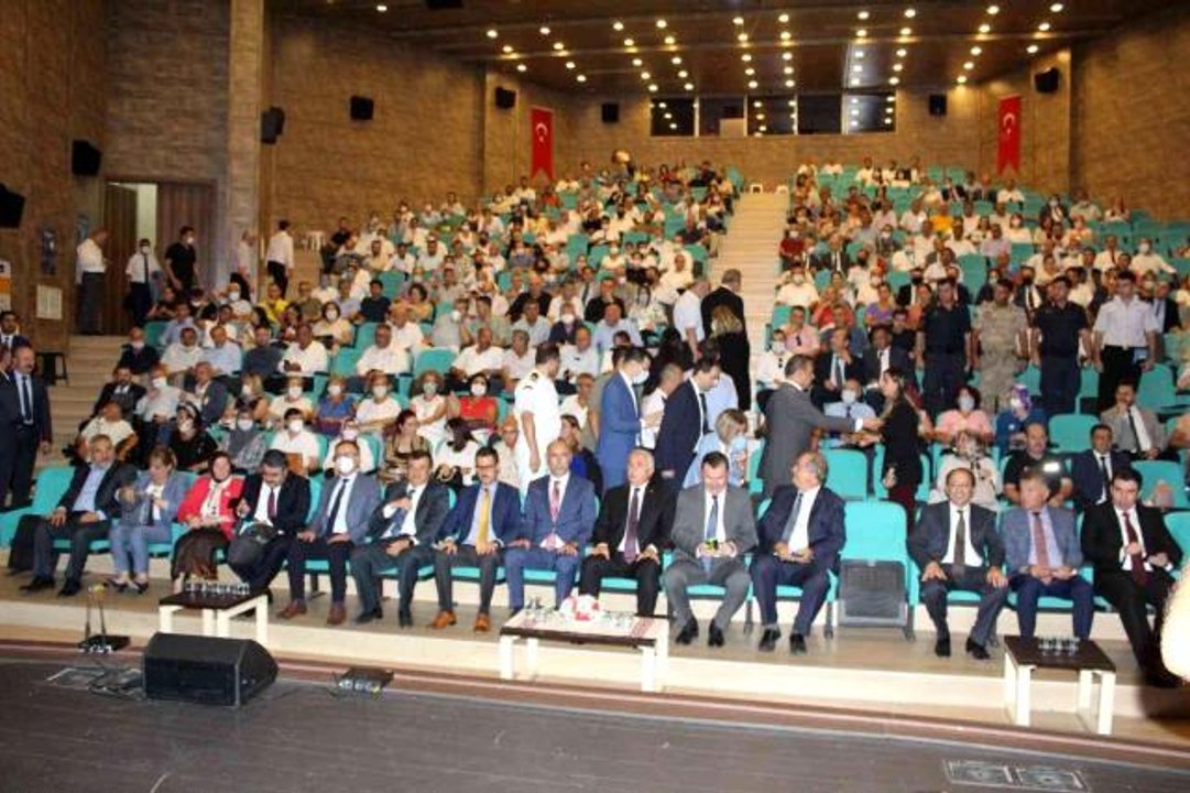İnsan Hakları İl İstişare Toplantısının 11'ncisi gerçekleştirildi: "Batı'nın gözünde Suriyeli mülteci ile Ukraynalı mülteci aynı değil"