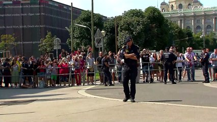 Bei Ankunft in Wien ausgebuht: Nehammer empfängt "Freund" Orban
