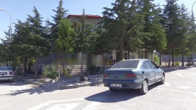 AFYONKARAHİSAR - Tabancayla 1 kişiyi öldürüp 2 kişiyi yaralayan zanlı aranıyor