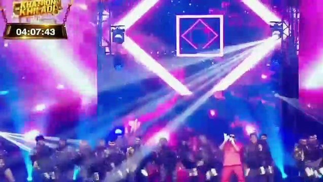 YO YO Honey Singh & Guru Randhawa - IIFA Awards 2022 (Full Performance)