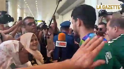 L'arrivée des deux athlètes algériens Djamel Sedjati  et de Slimane Moula 