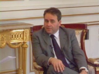 Xavier bertrand sur les retraites - 010