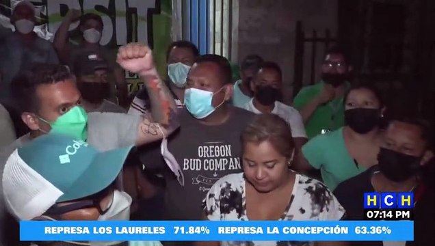 Sindicato de empleados de Insep protestan tras despido de 1800 empleados a quienes no les han pagado prestaciones