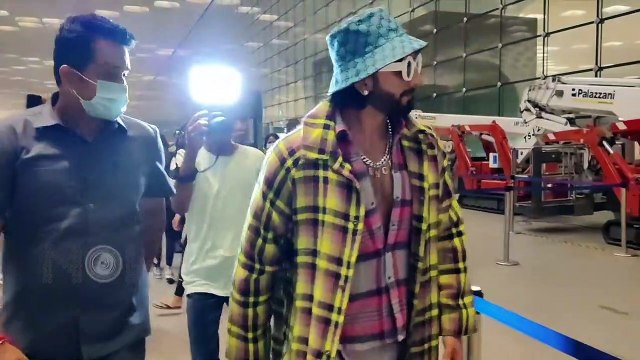 Was Ranveer Singh NERVOUS Removing Clothes? Photographer Breaks Silence On Controversial Photoshoot