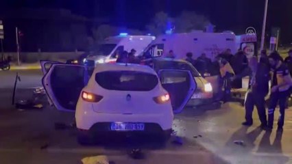 İki otomobilin çarpışması sonucu 1 kişi öldü, 6 kişi yaralandı