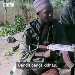 Le gouvernement du Nigeria menace de sanctions la BBC et un groupe de médias local pour "glorification du terrorisme" après la diffusion d'informations sur des bandes armées dans nord-ouest du pays