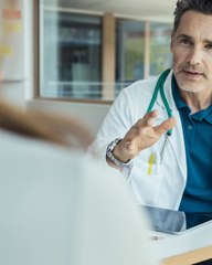 Ses patients ne viennent pas, le médecin les faisait quand même payer - F