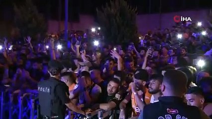 Dries Mertens ve Lucas Torreira İstanbul'a geldi